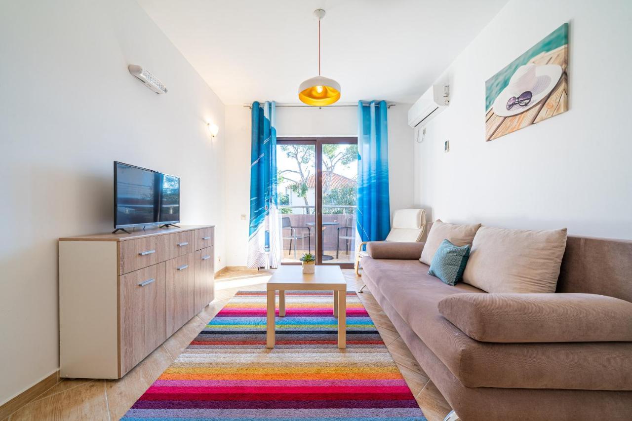 Apartments Svetlana Тиват Экстерьер фото