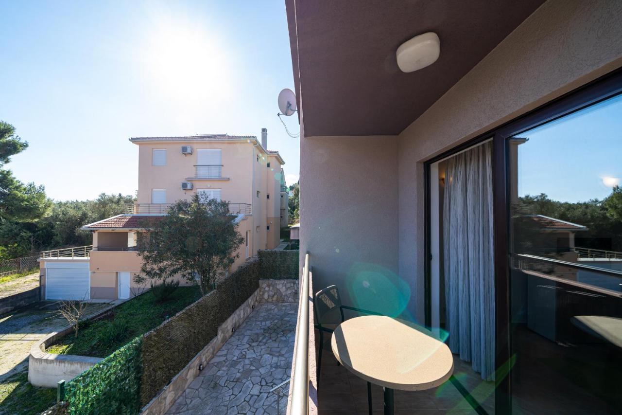 Apartments Svetlana Тиват Экстерьер фото