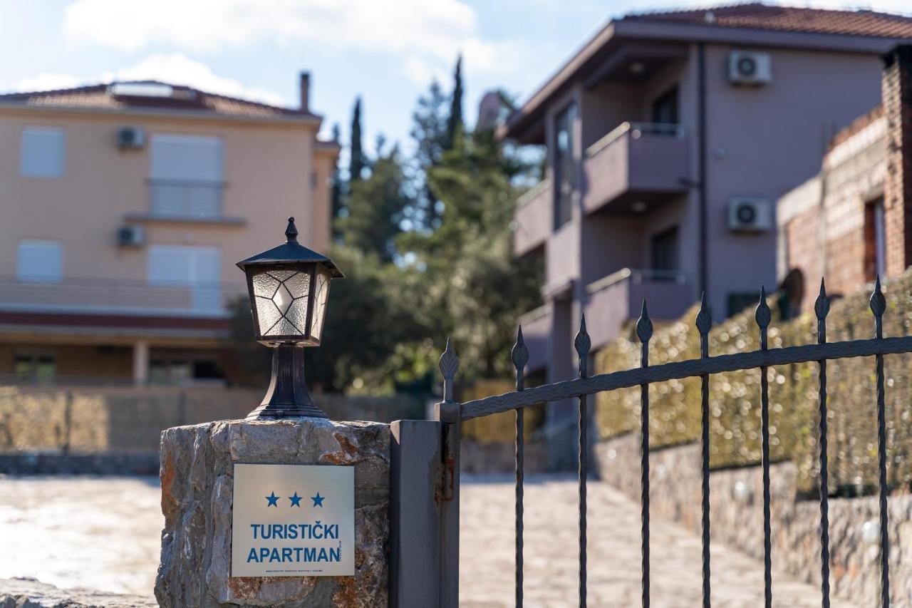 Apartments Svetlana Тиват Экстерьер фото