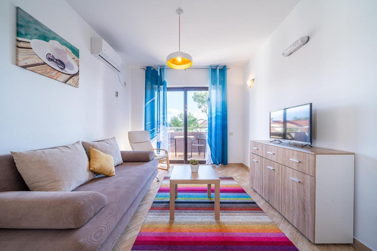 Apartments Svetlana Тиват Экстерьер фото