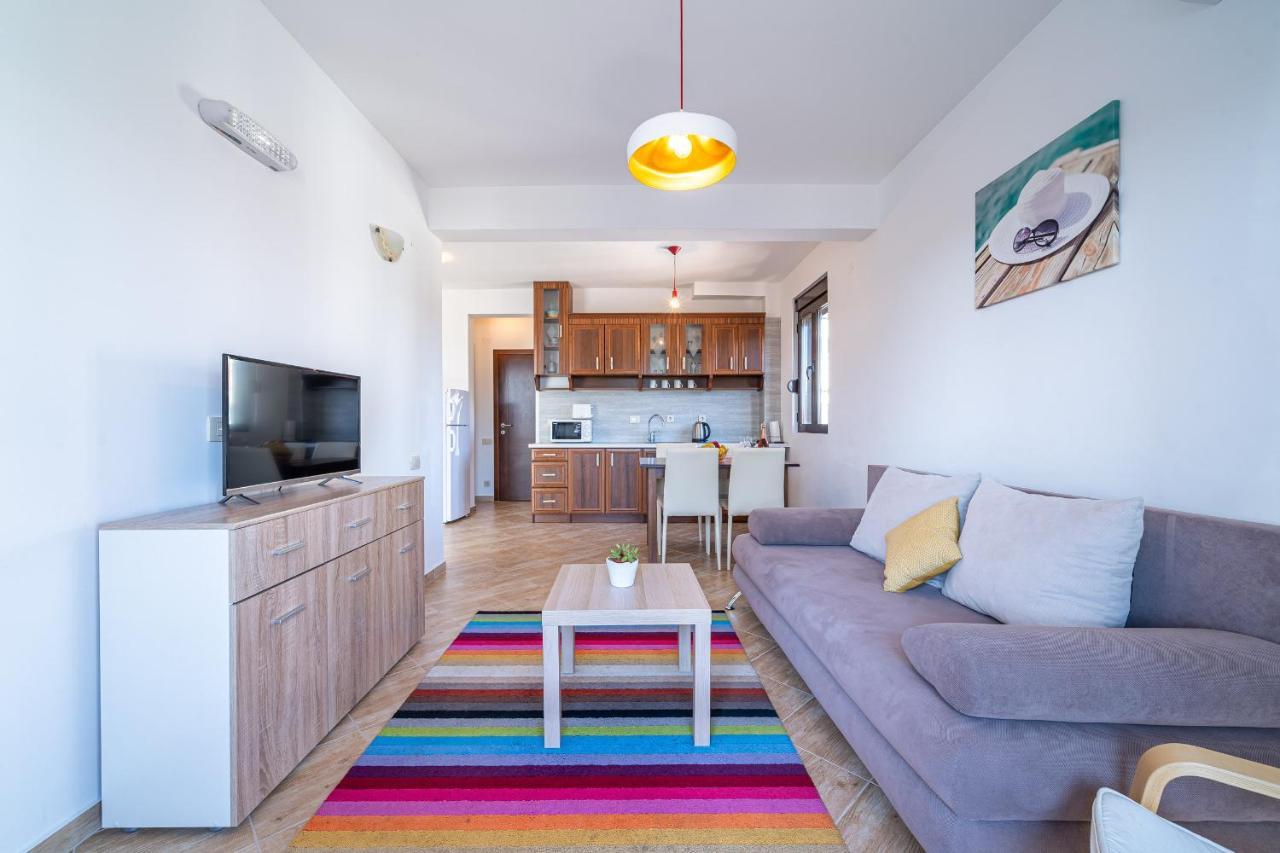 Apartments Svetlana Тиват Экстерьер фото