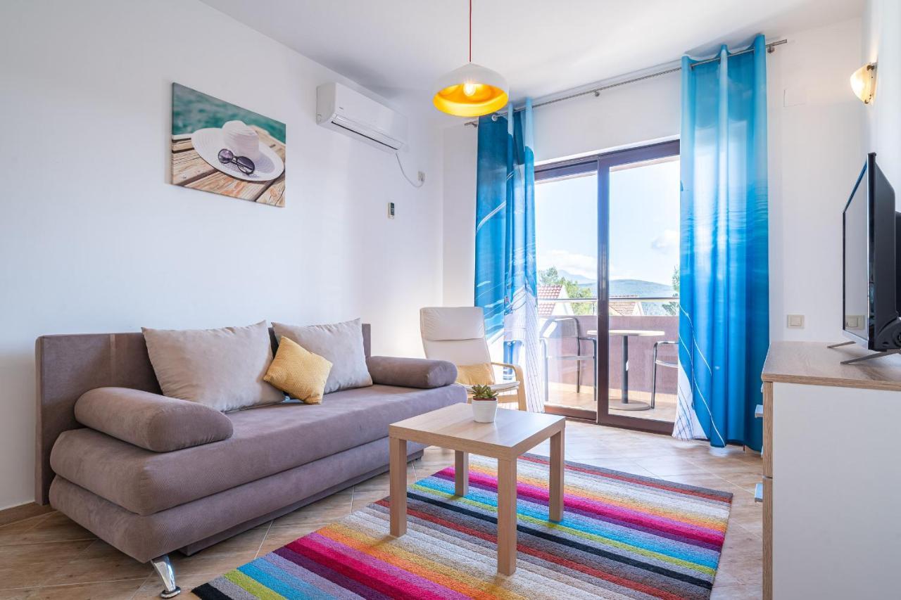 Apartments Svetlana Тиват Экстерьер фото