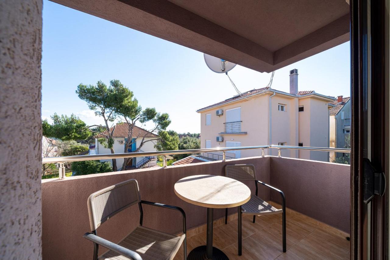 Apartments Svetlana Тиват Экстерьер фото