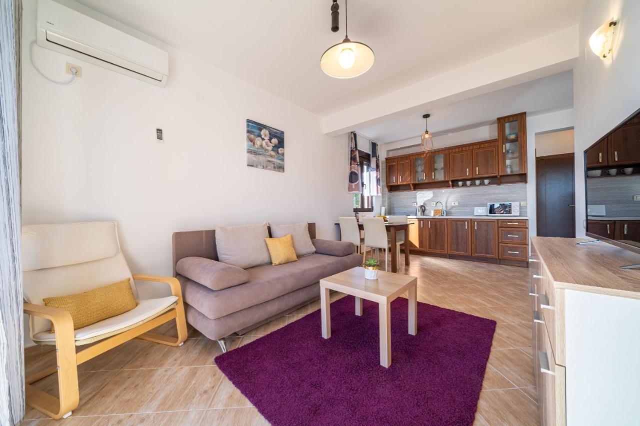 Apartments Svetlana Тиват Экстерьер фото