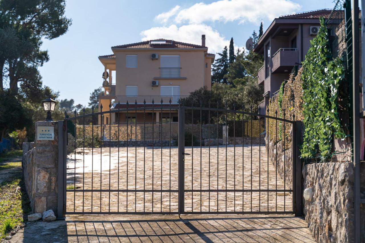 Apartments Svetlana Тиват Экстерьер фото