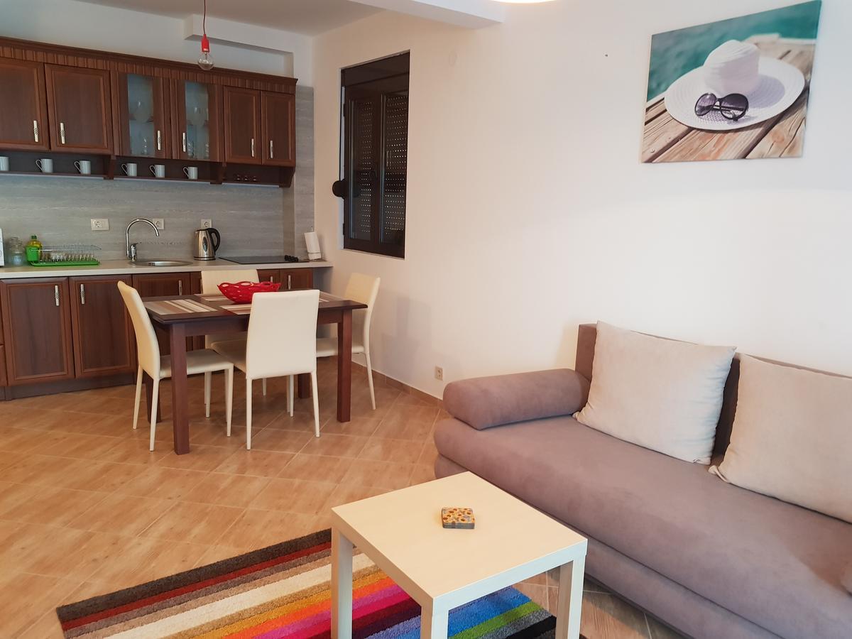 Apartments Svetlana Тиват Экстерьер фото